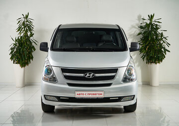Hyundai Grand Starex Вид 2