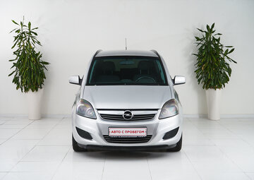 Opel Zafira Вид 2