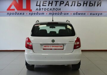 Skoda Fabia Вид 4